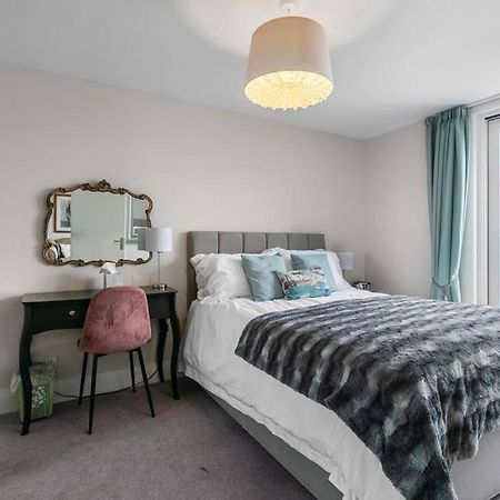 Skippingstone Beach Loft With Amazing Sea Views Bangor  Exterior photo